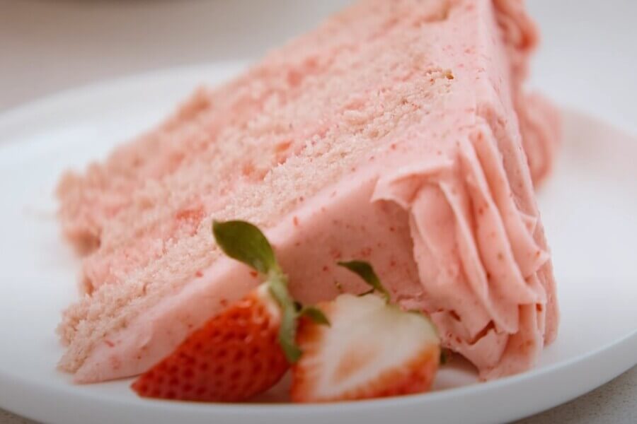 Strawberry Wedding Cake serving